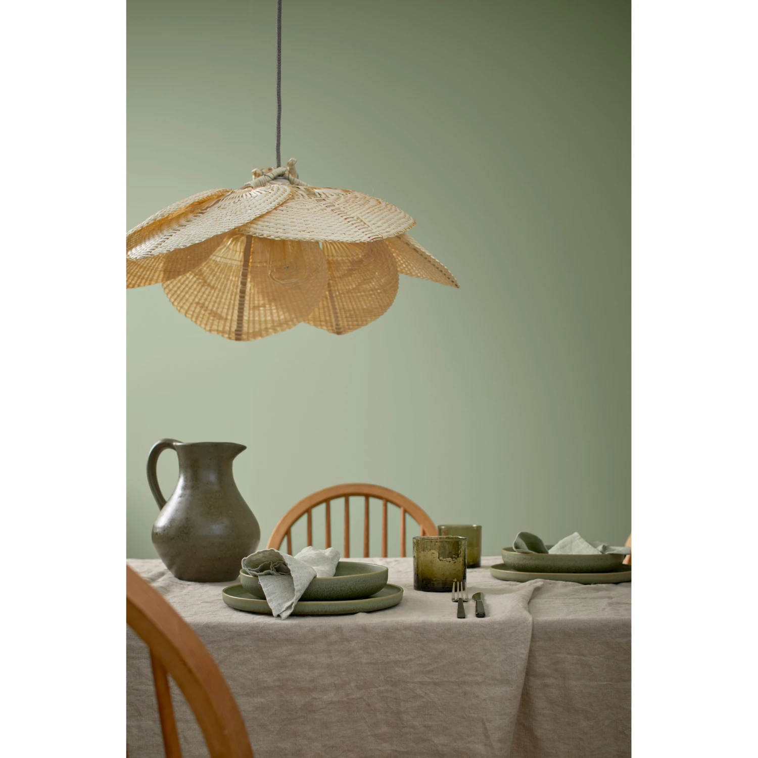 Alpina Wandfarbe 'pure Farben' Eukalyptusgrün Matt 2,5 L 4 Alpina Wandfarbe 'pure Farben' Eukalyptusgrün Matt 2,5 L - Image 4