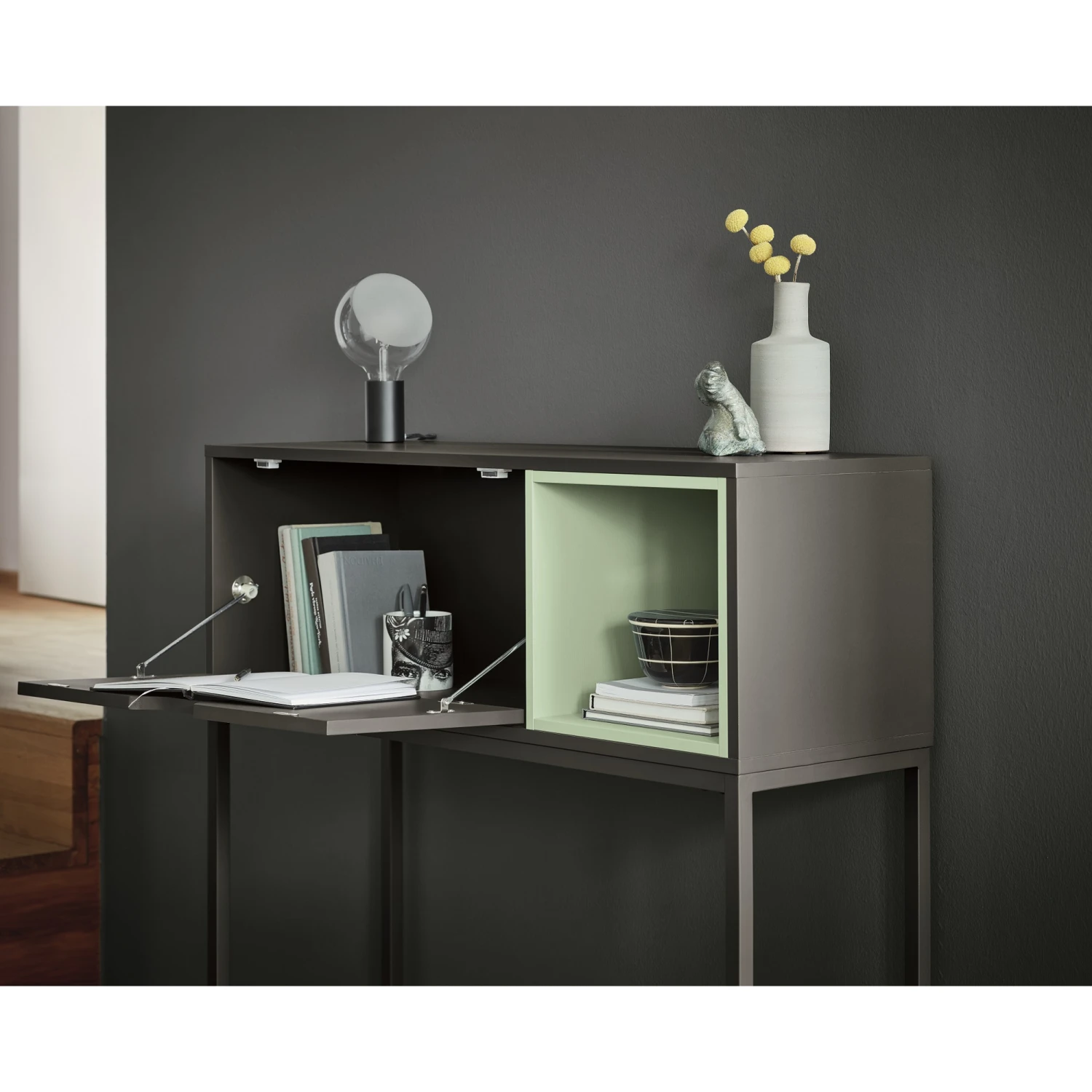 Alpina Feine Farben 'Stille Des Vulkans' Anthrazitgrau Matt 750 Ml 2 Alpina Feine Farben 'Stille Des Vulkans' Anthrazitgrau Matt 750 Ml - Image 2