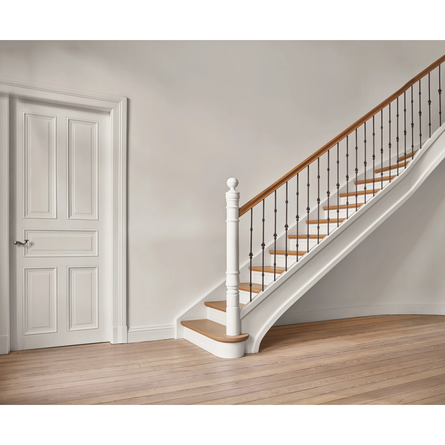 Alpina Feine Farben 'Zeit Der Eisblumen' Zartgrau Matt 750 Ml 2 Alpina Feine Farben 'Zeit Der Eisblumen' Zartgrau Matt 750 Ml - Image 2